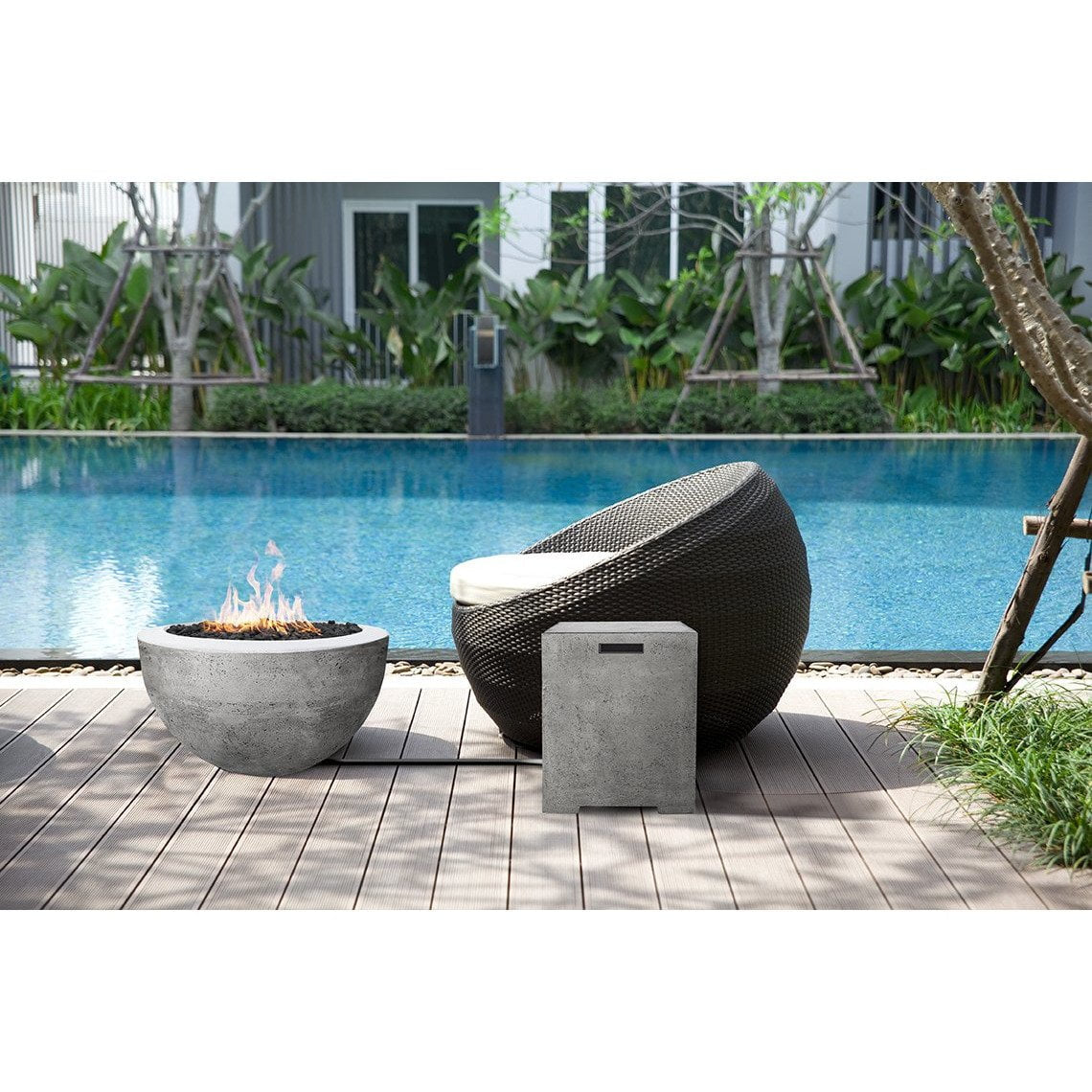 Moderno 3 Fire Table in GFRC Concrete by Prism Hardscapes - Majestic Fountains and More