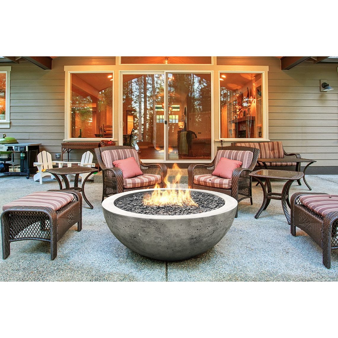 Moderno 4 Fire Table in GFRC Concrete by Prism Hardscapes - Majestic Fountains and More