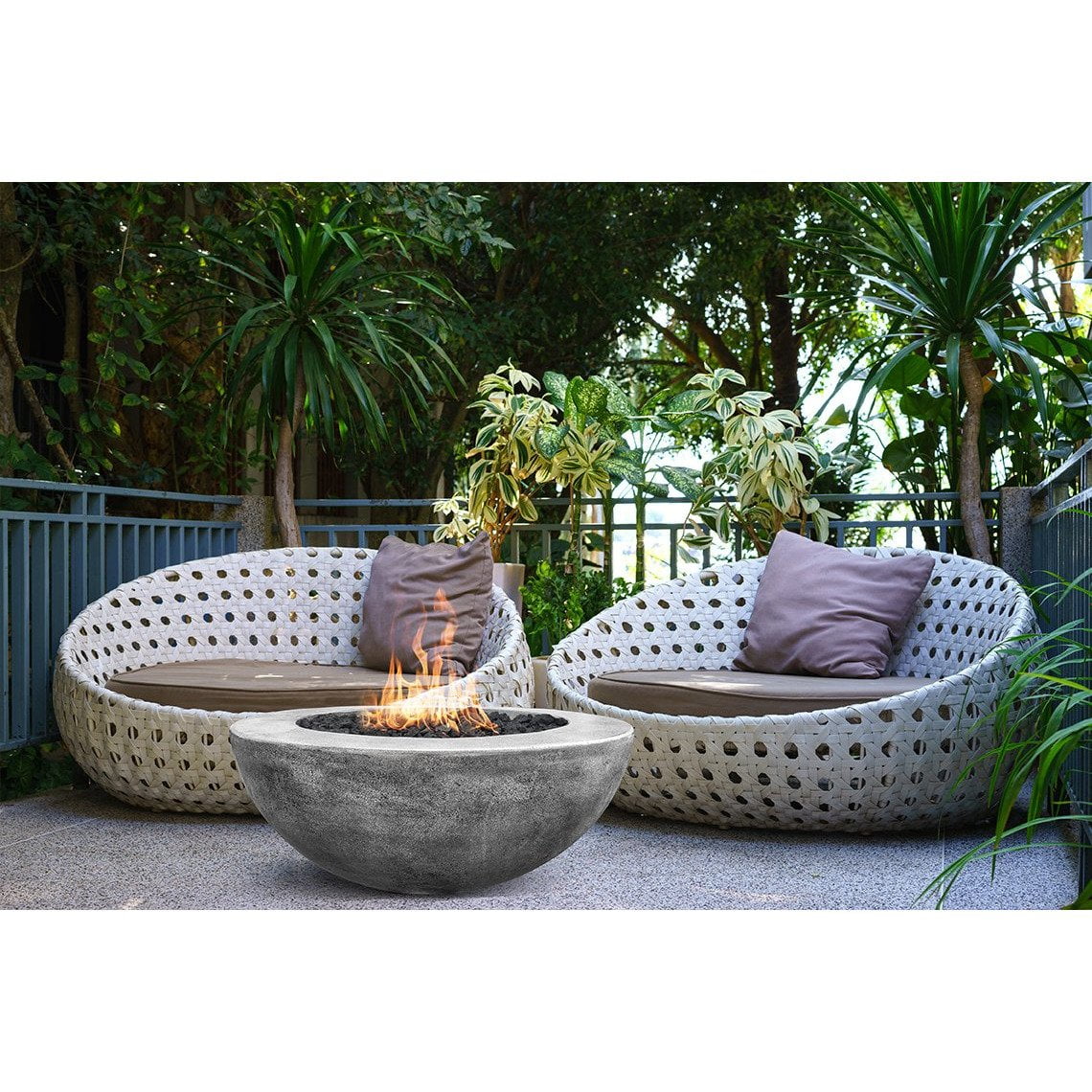 Moderno 5 Fire Table in GFRC Concrete by Prism Hardscapes - Majestic Fountains and More