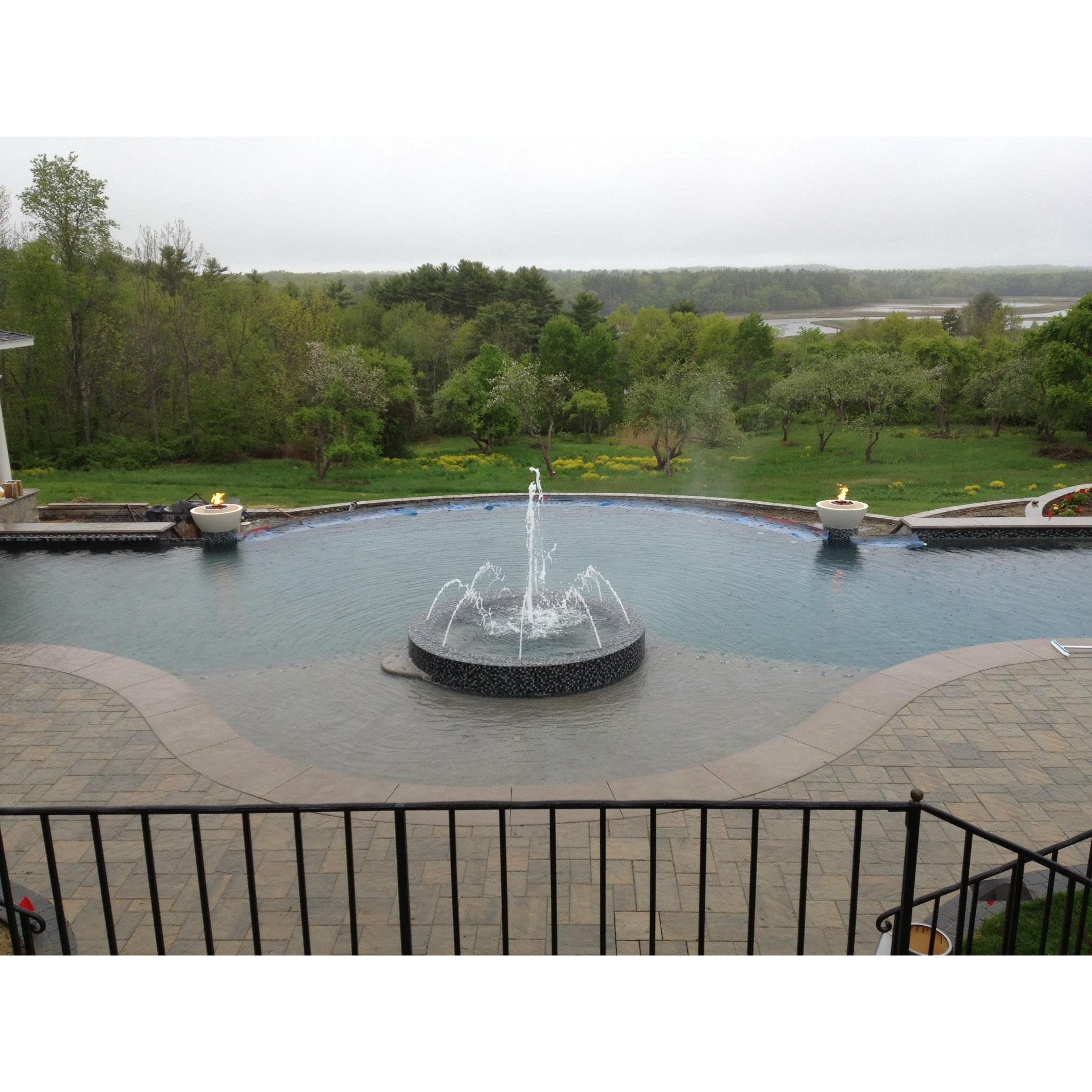 The Majestic Kelly Bowl with Fire and Water Feature - Outdoor Fire Fountain - Majestic Fountains