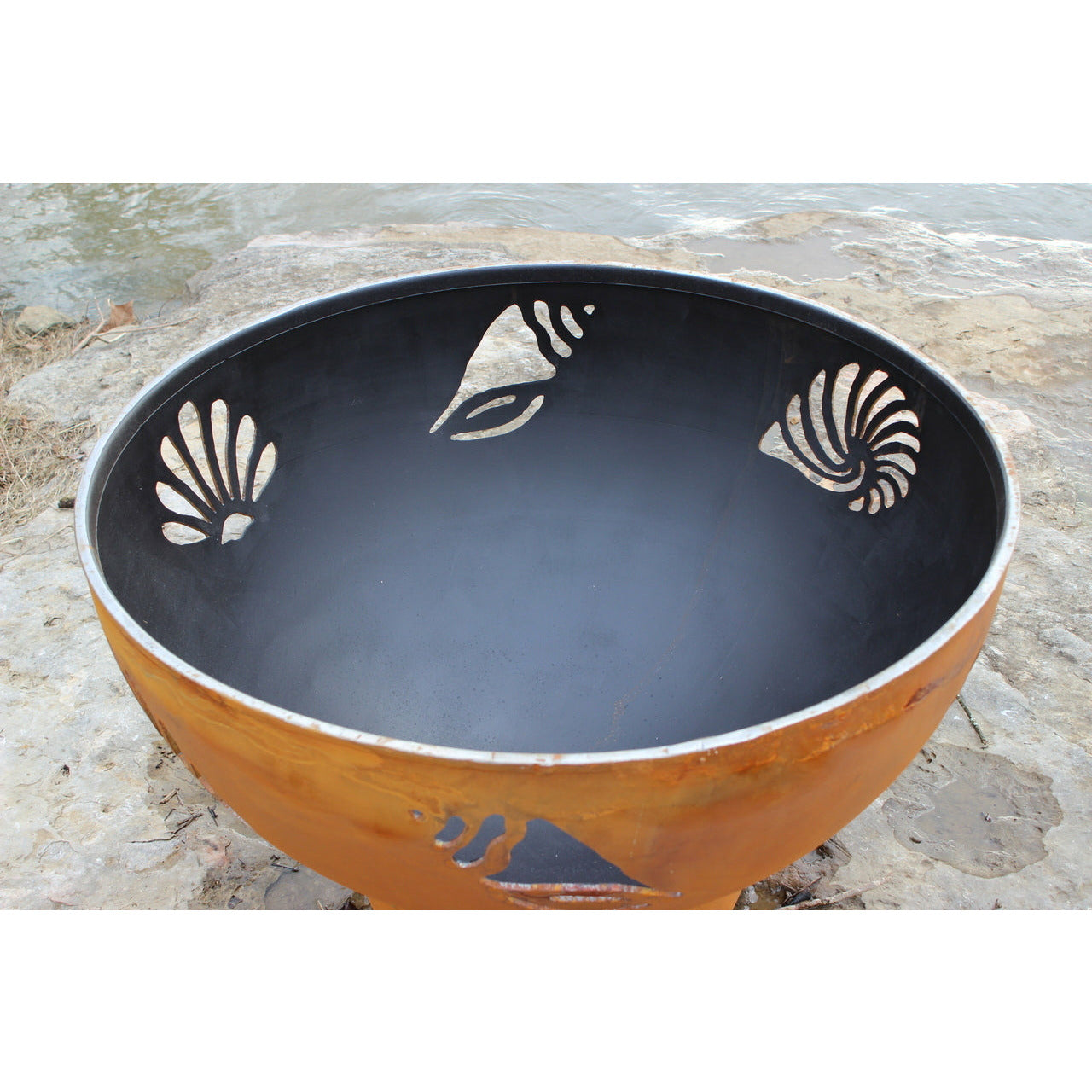 Beachcomber by Fire Pit Art - Majestic Fountains