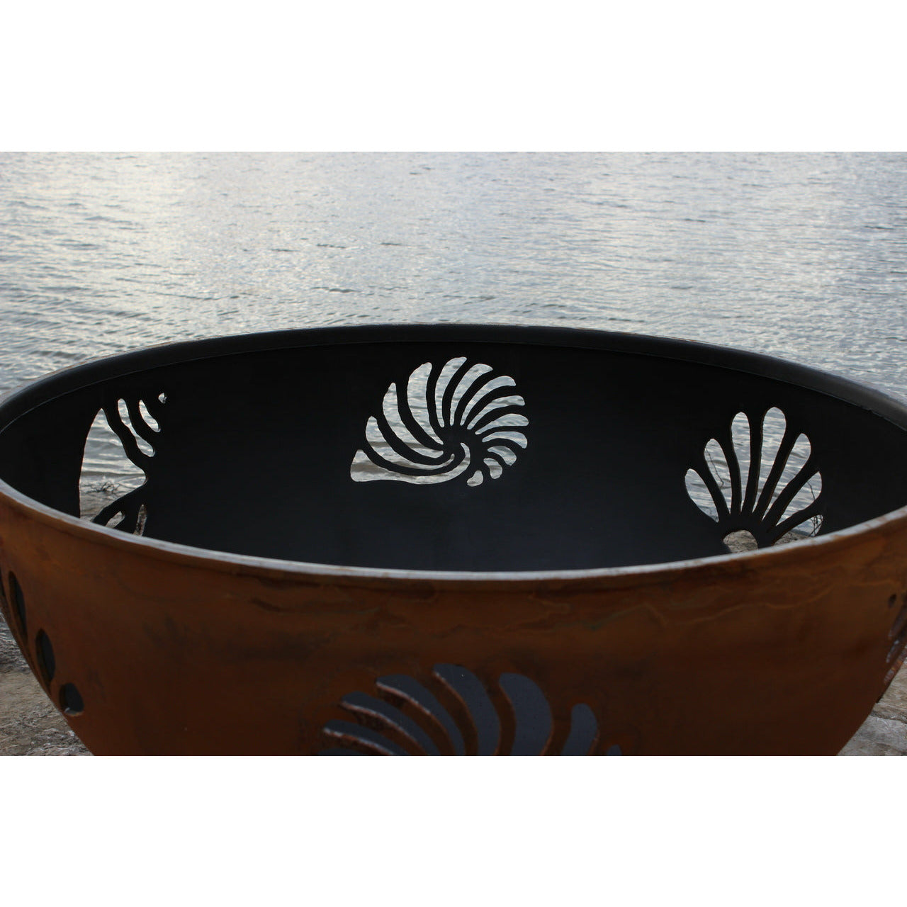 Beachcomber by Fire Pit Art - Majestic Fountains