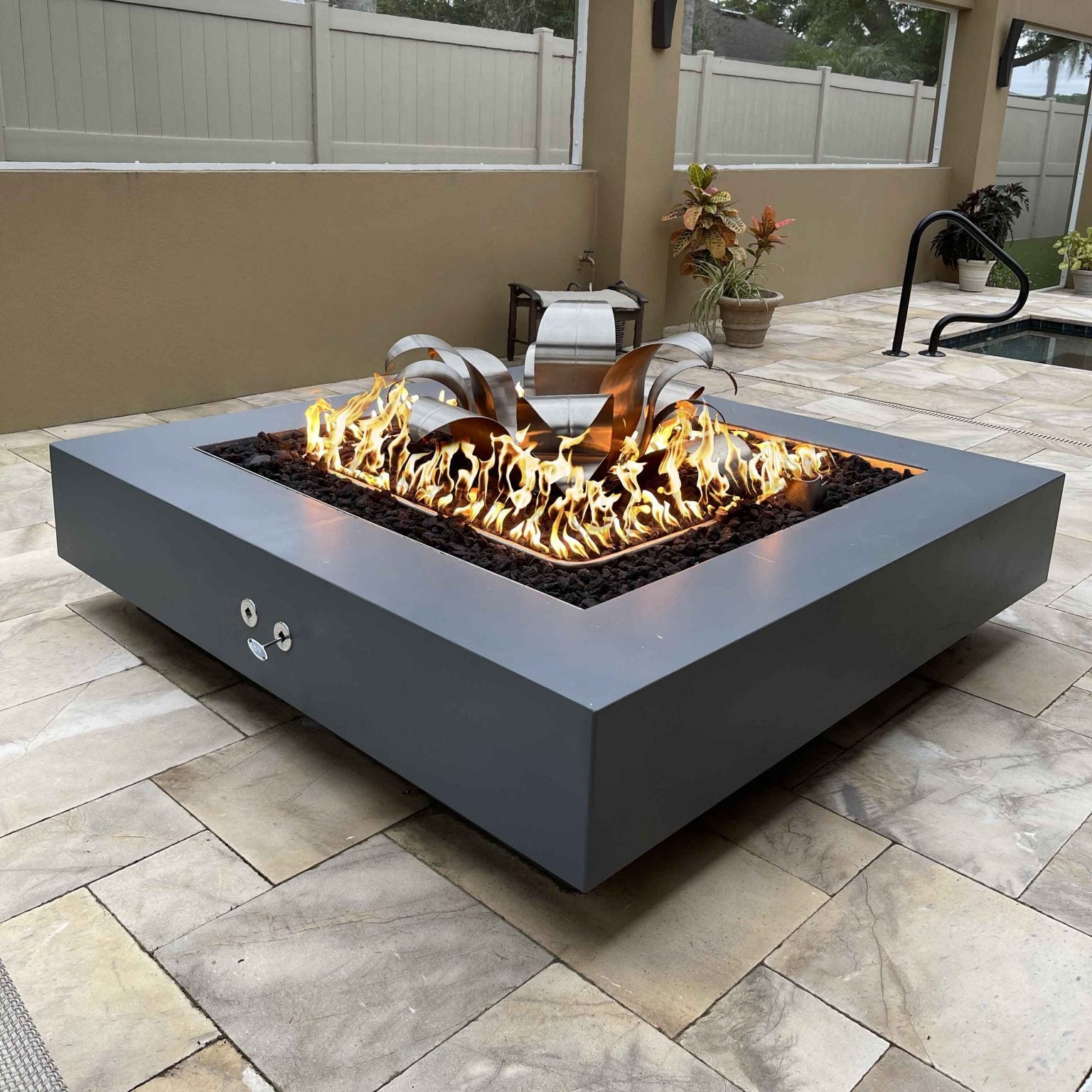 TOP Fires Cabo Square Fire Pit in Powder Coated Steel Steel by The Outdoor Plus - Majestic Fountains